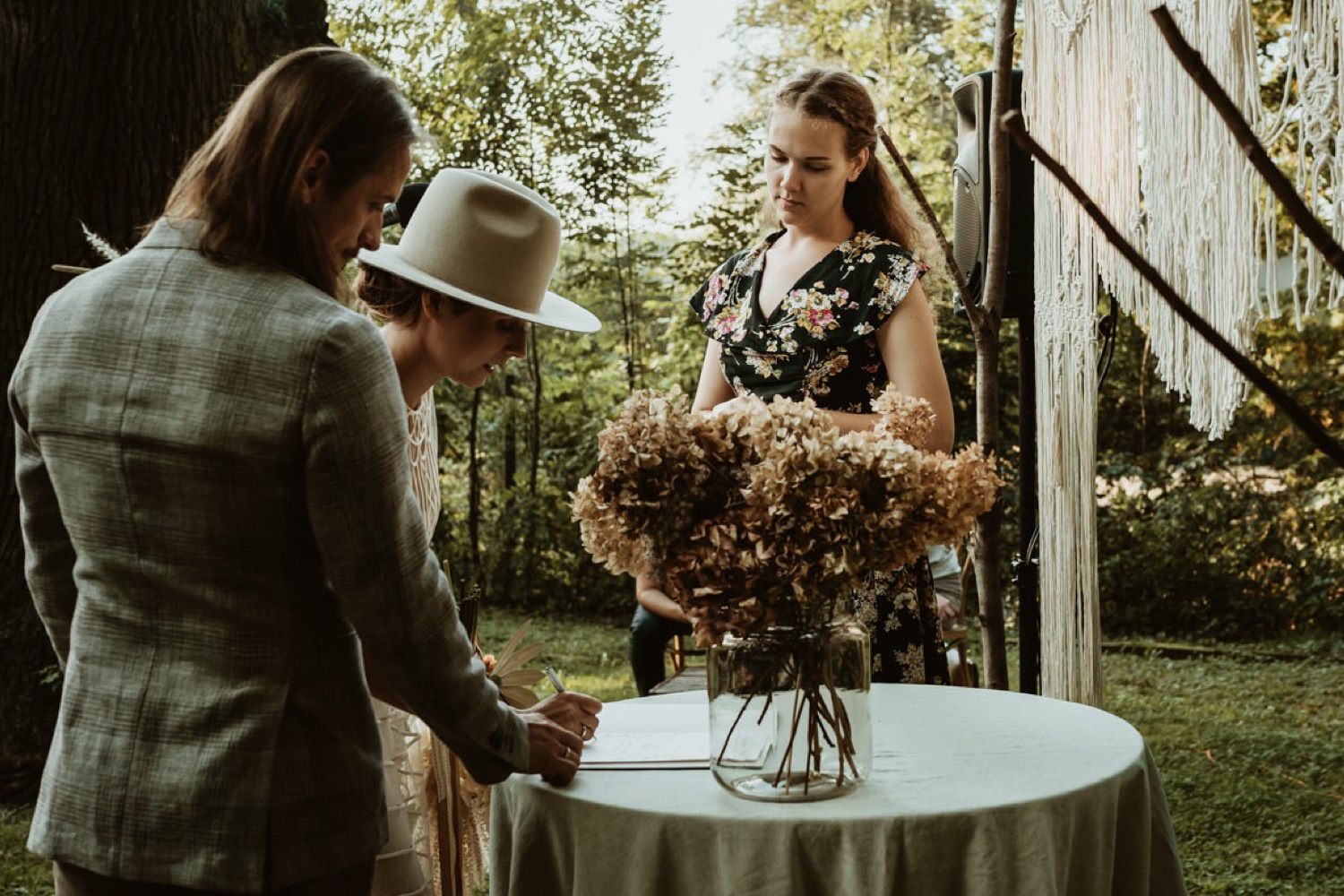 Ślub plenerowy w Kotulińskiego 6. Sabina i Kuba 1